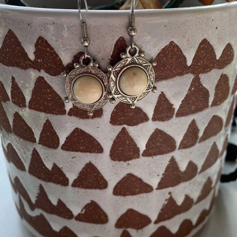 Vintage Express Earrings and Pendant - Picture 2 of 5